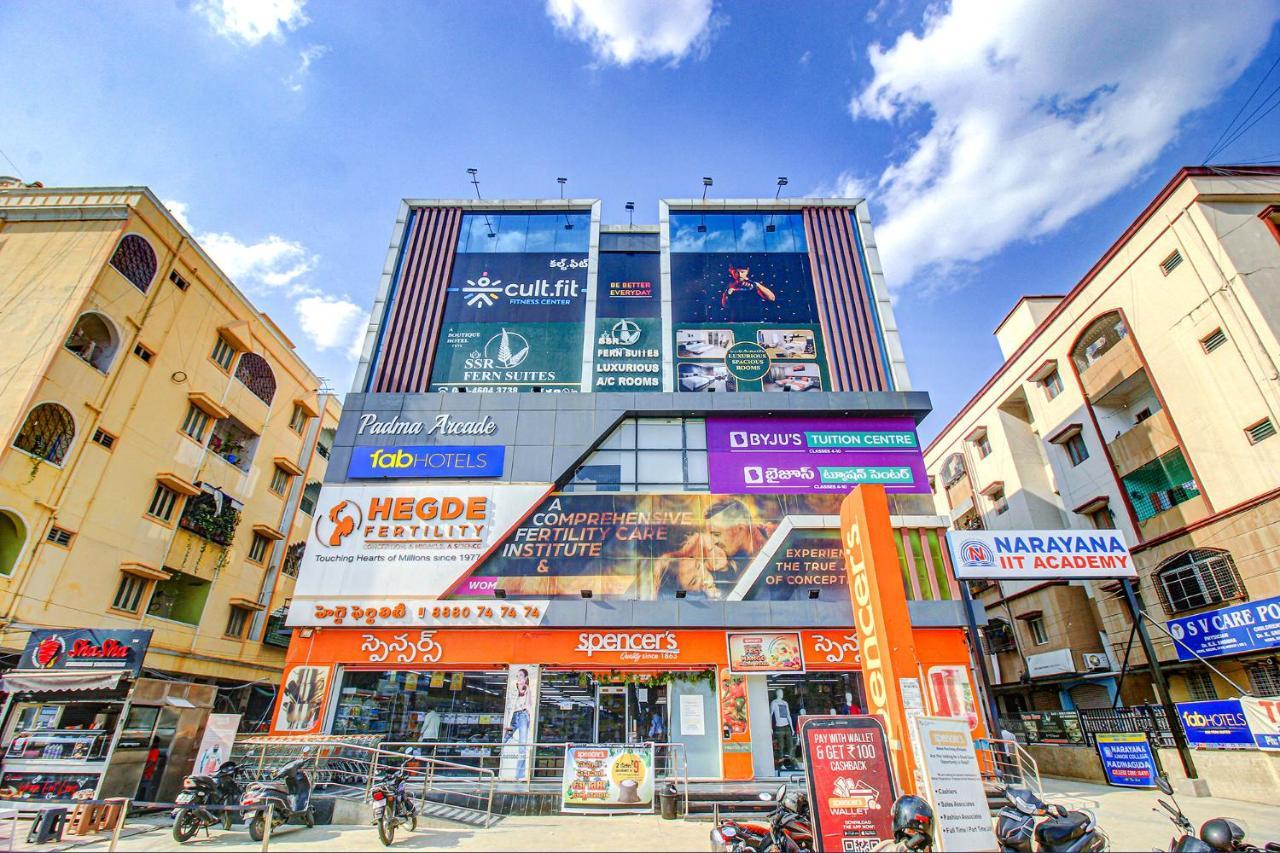 Fabhotel Ssr Fern Suites - 100M From Gsm Mall Madeenaguda Lingampalli Exterior foto